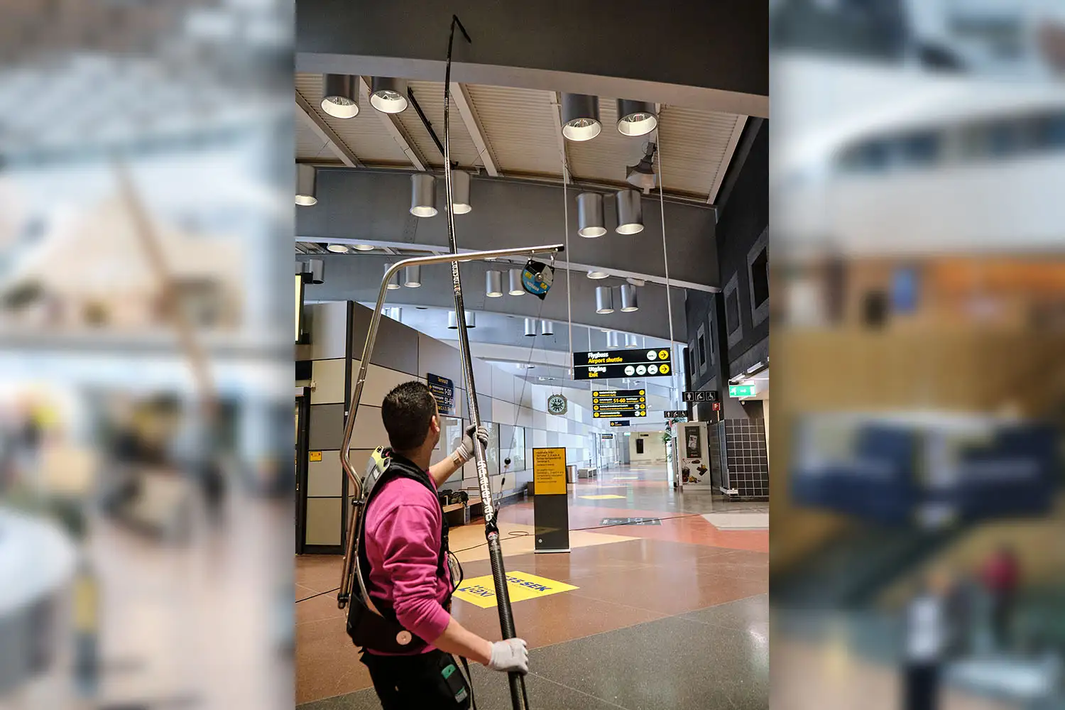 Samhall Arlanda – höghöjdsstädning med SpaceVac